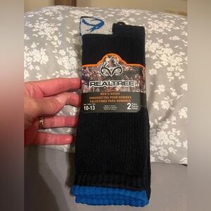Realtree 2 Pairs Men’s Socks, Size 10-13, new in package